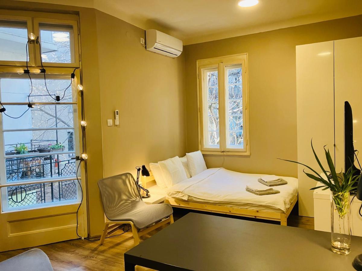 Salon Studio Savamala Sajmiste Exterior photo